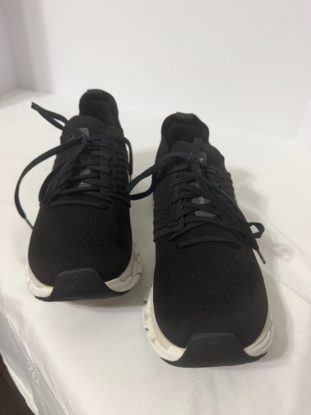 On Cloudswift Black White Running Shoes Women's 9.5 EU 41